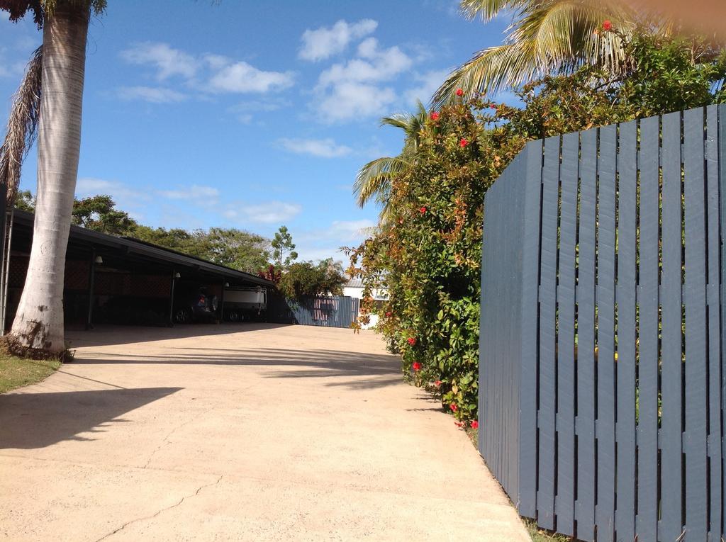 艾木公园汽车旅馆 Emu Park 外观 照片